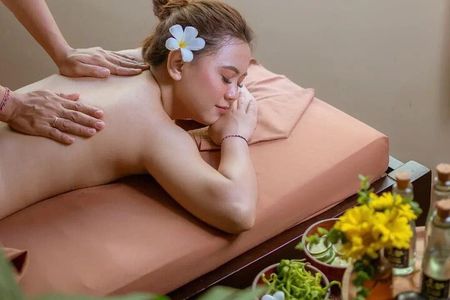 Bali Luxury Spa package Massage, Flower bath 2hour