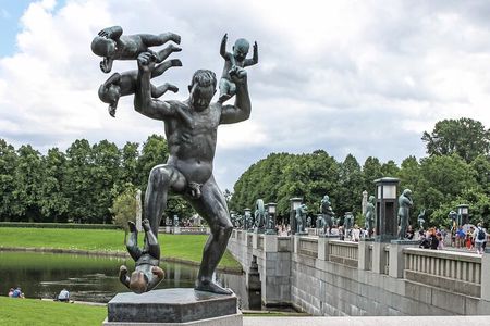 Visit the Instaworthy Spots of Oslo's Vigeland Park with a Local