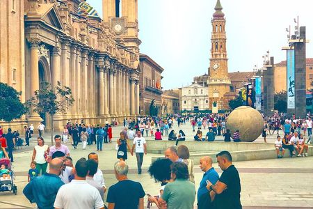 Monumental Walking Tour in Old Town of Zaragoza