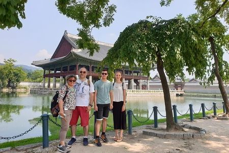Seoul Private Custom Walking Tour with A Guide (Private Tour)