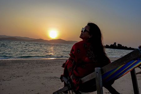 Small Group Phi Phi Islands Sunrise Tour with Seaview Lunch