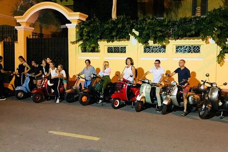 Ho Chi Minh Nightlife & Street Food Tour By Motorbike