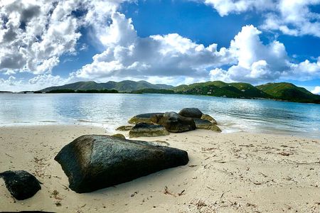 Tortola Private Tour and Snorkeling in the most beautiful beaches