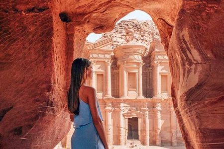 Petra Full-Day Private Tour from Amman or Airport