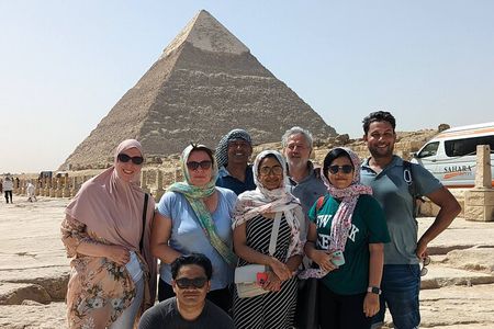 Private full day tour in Pyramids of Giza, Memphis and Saqqara
