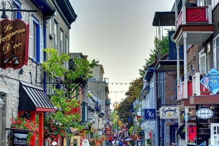 Quebec City : Custom Walking Tour with a Guide ( Private Tour )
