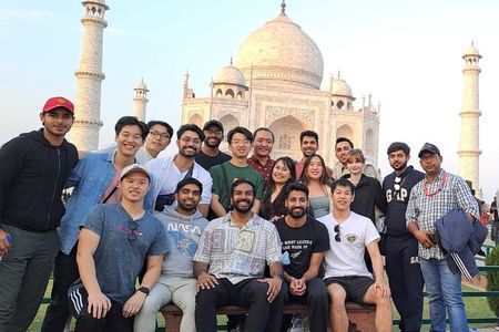 All Inclusive Taj Mahal, Agra Fort & Baby Taj Tour From Delhi