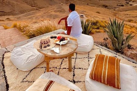 Dinner with Locals in agafay desert 