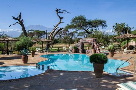 6 Days Masai Mara-Nakuru-Amboseli - Lodge Safari-Private 4X4 JEEP