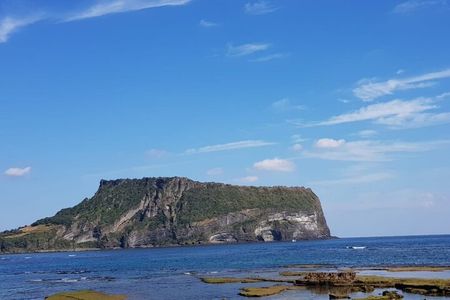 Jeju island Private Tour - UNESCO Day Tour & Haenyeo Performance