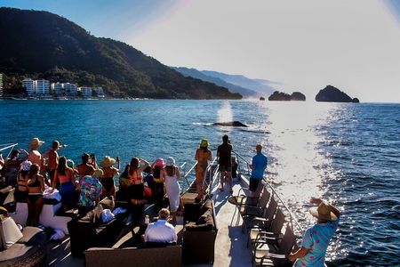  Sunsets and Whales Mega Yachts ALL INCLUSIVE: Puerto Vallarta