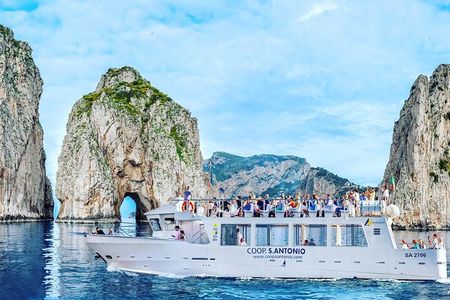 From Sorrento/Nerano:Capri Shared Tour (9:15am Boat Departure)
