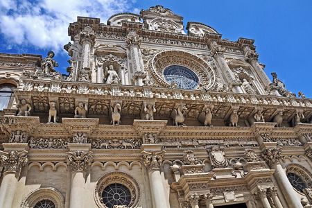 Lecce Guided Tour : Baroque City + Church Access Included