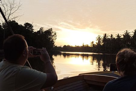 Private Water Village, Proboscis Monkey & Fireflies Tour