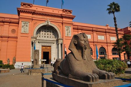 Private Day Tour to Egyptian Museum, Citadel and Old Cairo Tour 