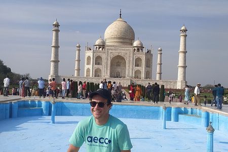 From Delhi: Private Taj Mahal, Agra Fort Day Trip with Guide