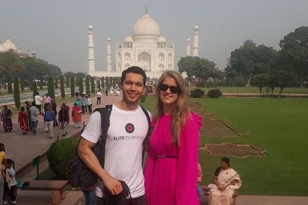 Private Taj Mahal, Agra Fort Tour from Delhi By Car All Inclusive