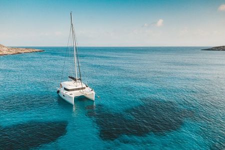 Small Group Santorini Catamaran Cruise with BBQ