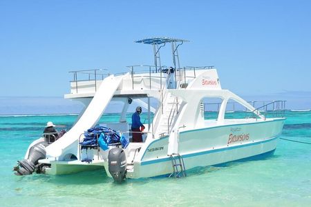 Half-Day Private Party Boat and Snorkeling in Punta Cana
