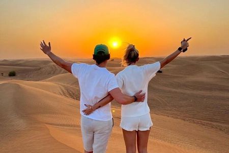 6 Hours Desert Safari Dubai Tour with BBQ Dinner & Live Shows