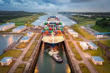Essential Tour: Panama Canal, Old Town and Beloved