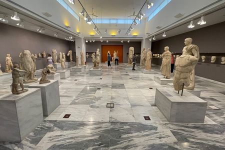 Private Full-Day Adventure: Knossos, Museum & Melidoni Cave