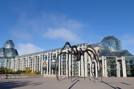 Ottawa Small Group Walking Tour with Cruise and Art Gallery