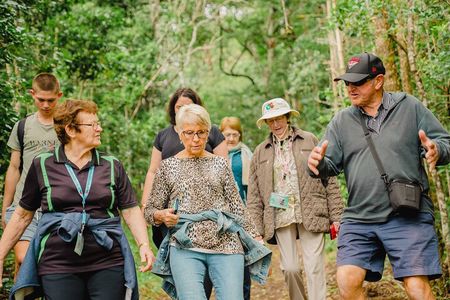 Breakfast Bushwalk & Clifftop BBQ Tour 