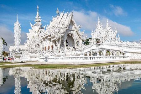 Full Day Tour in Chiang Rai White Temple and Golden Triangle 