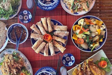 Hoi An Ancient Town Walking Street Food Tours with Night Market