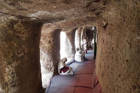 Day Tours around Addis Abeba, Melka Kunture and Adadi Mariam 