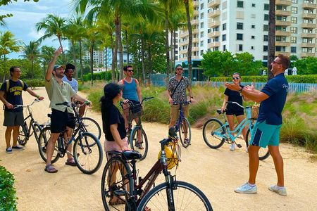 Miami Beach Art Deco & Hidden Gems Bike Tour