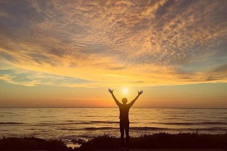 Santa Maria: Guided Coastal Hike & Costa de Fragata Sunrise