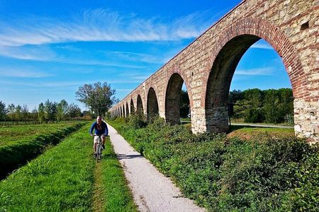 Pisa to Lucca Self-Guided Bike Tour Along the Puccini Trail