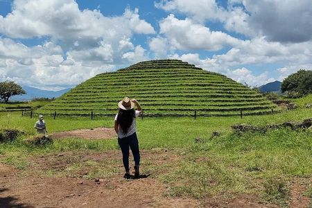 Private One Day Tour in Los Guachimontones and José Cuervo Tequila