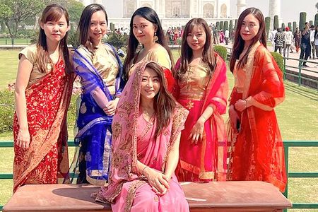 All Inclusive Taj Mahal Tour from Delhi With 5 Star Lunch