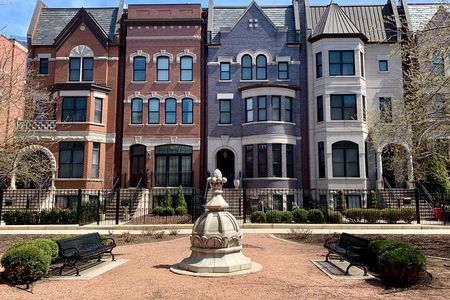 Chicago Prairie Ave District - Street of the Elite