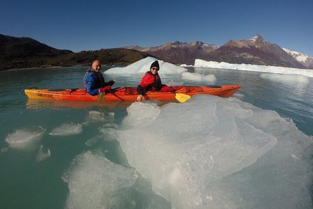 Kayak Perito Moreno Footbridges Lunch & Transfer from Calafate