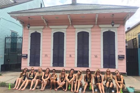 Pub Crawl: French Quarter Haunted History Cocktail Tour