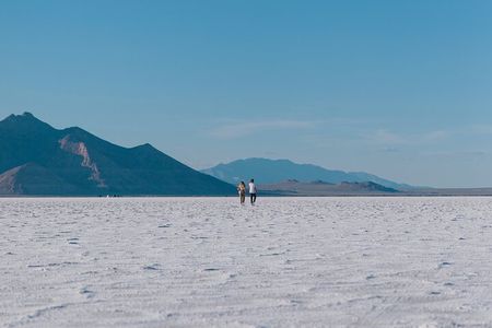 Uyuni Salt Flats 2-Day Private tour with Tunupa Volcano