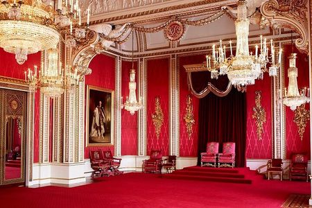 London: Buckingham Palace Tickets with Royal Walking Tour
