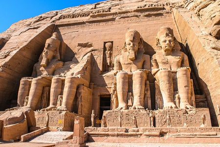 Private Day Trip to Abu Simbel Temple with Guide from Luxor