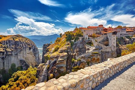 Thessaloniki: 3-Day Meteora Trip with Tours, Museum & Hotel