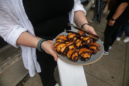 Italian Market & More: Non-Touristy Food Tour w/ Journalist