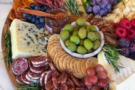 Private boat tour Giardini Naxos Taormina with platter and wine