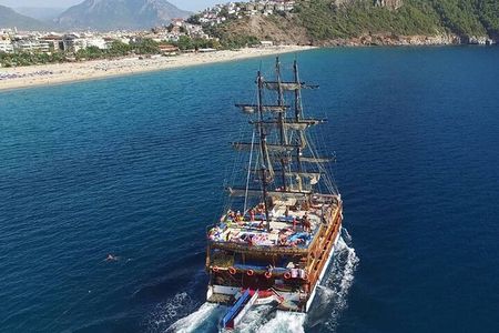 Alanya Catamaran Boat Tour with Lunch, Soft Drinks & Transfer