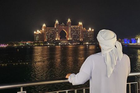 Dubai after Dark City Highlights with Dinner, Guide and Transfer 