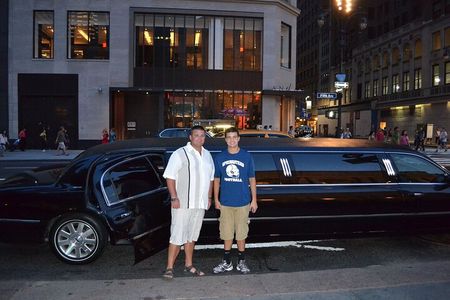 Private NYC tour by stretch limousine, choose 3 or 5-hour options