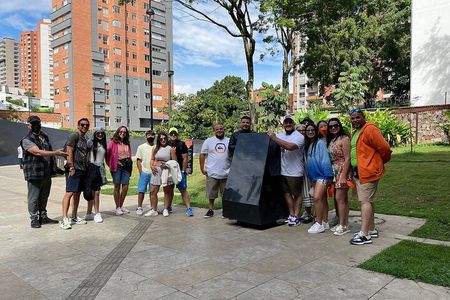 Medellin in 1 Day City Tour in Pablo Escobar Tour and Comuna 13
