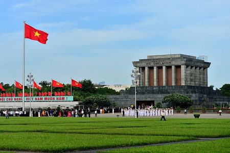 Full Day Private Luxury Tour with Cyclo in Hanoi